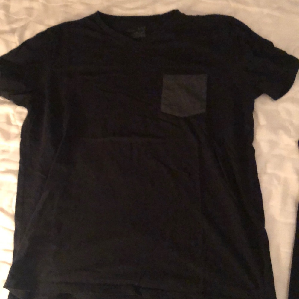 Blue crown pocket tee